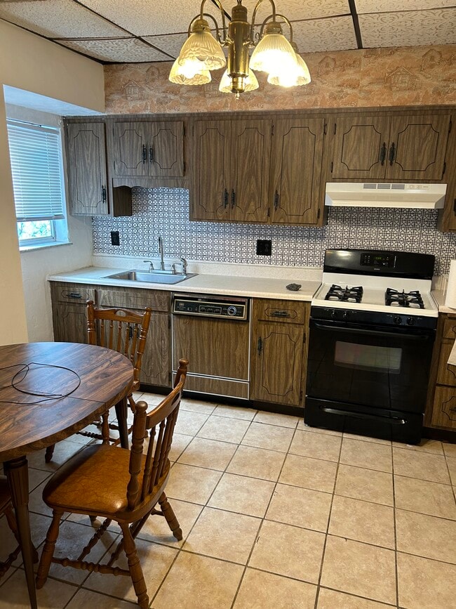 Cocina - 9 Oakland Sq Unidad First Floor