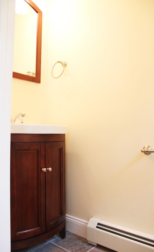 Photo - 20 Luck St Unit 1