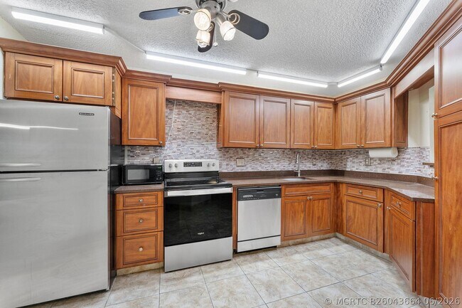 Photo - 5800 Camino Del Sol Unit 102