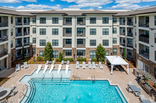 Building Photo - Avalon at Seven Springs Rental