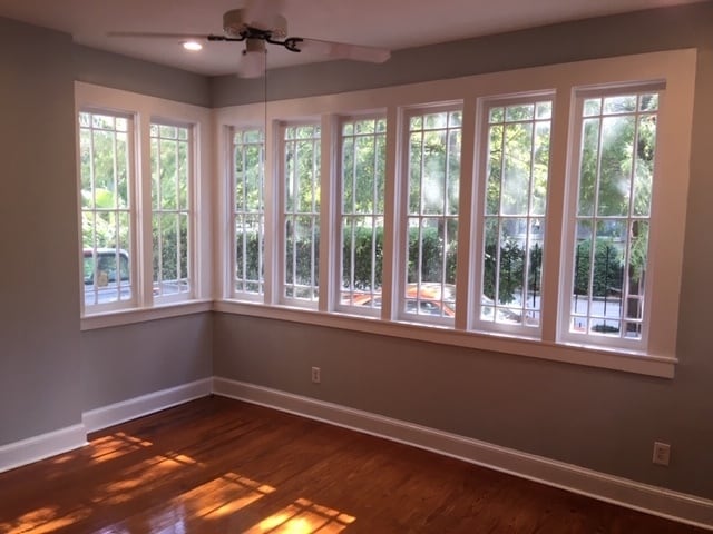 inside view - 2415 Saint Charles Ave Unit H