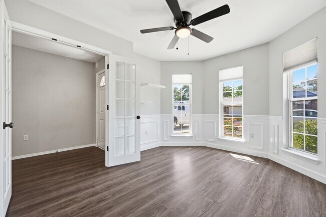 Photo - 176 Wright Cir