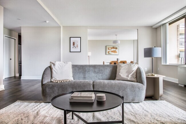 Photo - 1515 Richmond Hwy Unit ID8460A