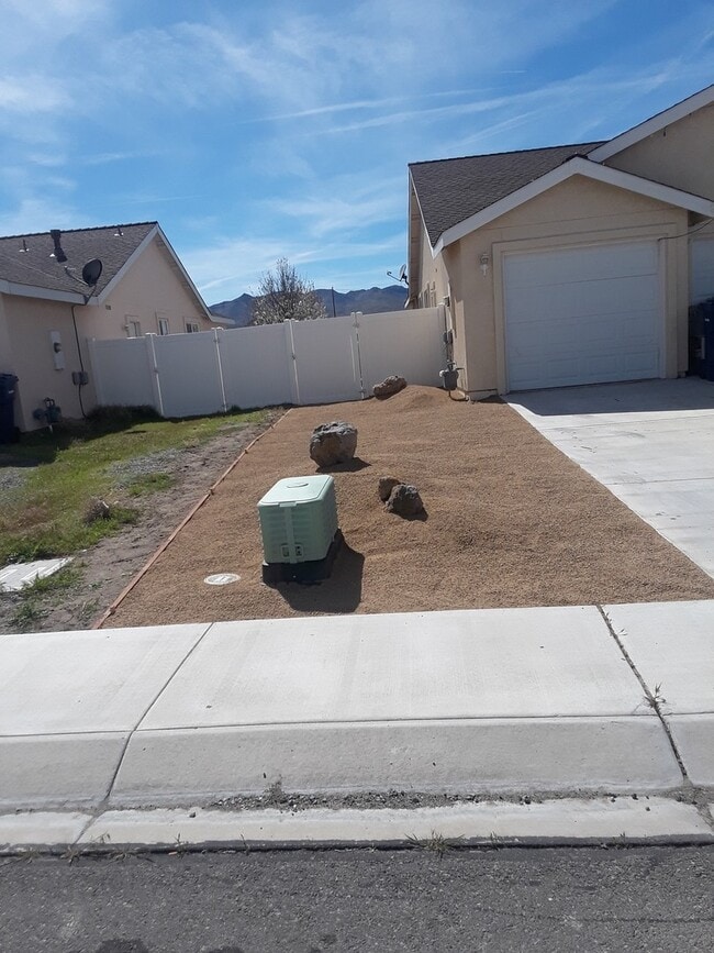 Photo - Gorgeous Remodeled Spacious 4 bedroom