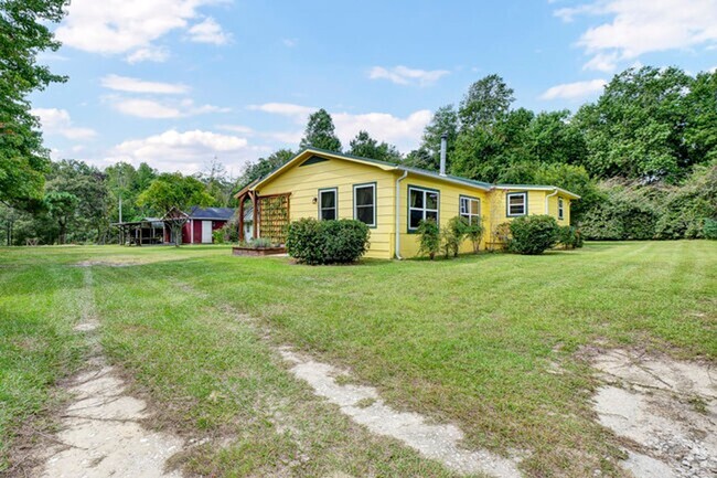 Building Photo - 1126 Old Folkstone Rd Rental