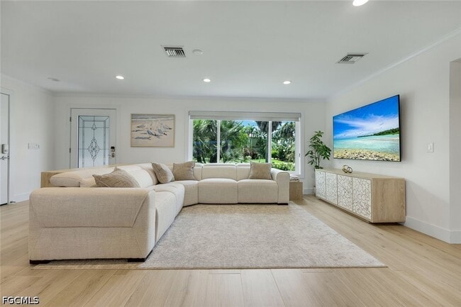 Photo - 27098 Harbor Dr