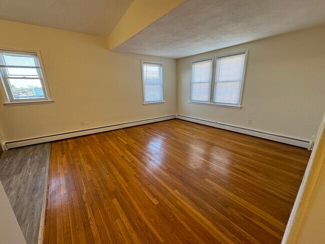 Photo - 180 North Beacon St Apartment Unit 180 north beacon street