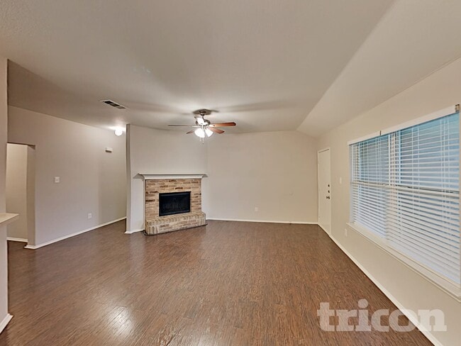 Photo - 1832 McNeely St