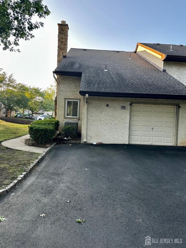Photo - 99 Thoreau Dr
