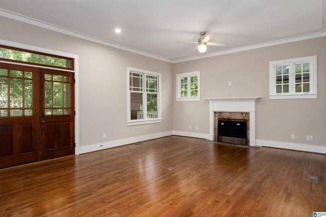 Photo - 218 Hawthorn St