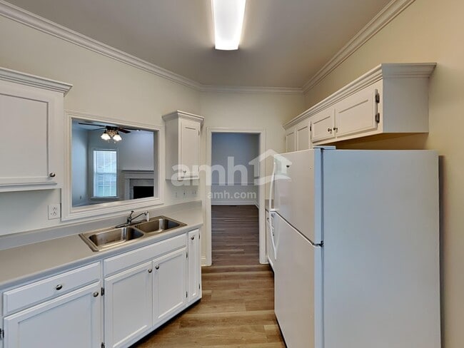 Photo - 2020 Prescott Way