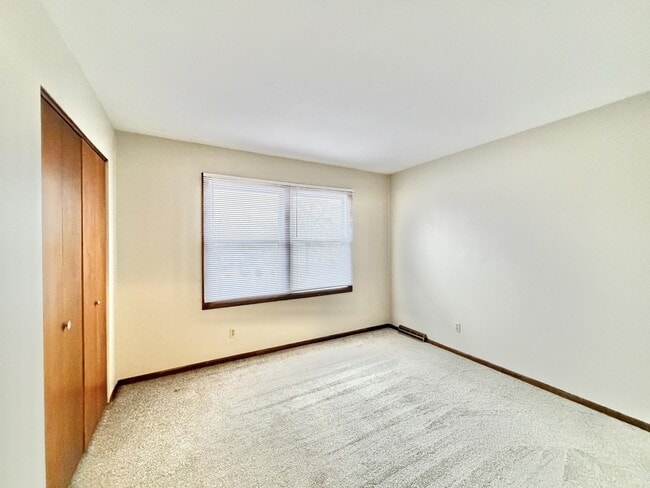 Photo - 1922 N Randall Ave Unit 5