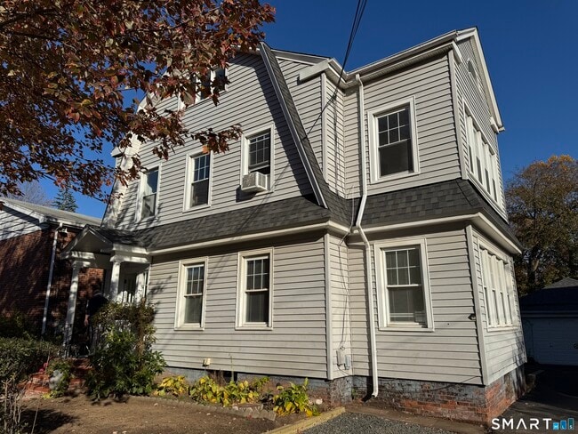 1253 Forest Rd Unit 2