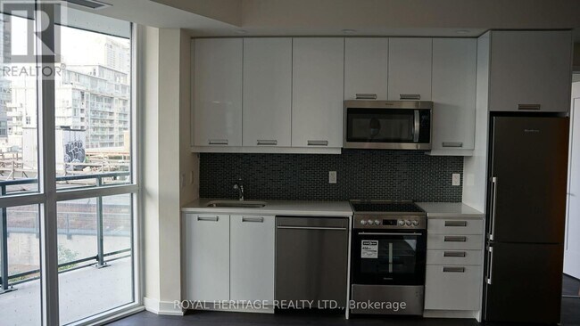 Photo - 99 John St Unité 6