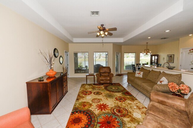 10 Golf House Rd