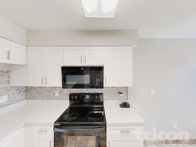 Photo - 533 Scarlet Maple Ct