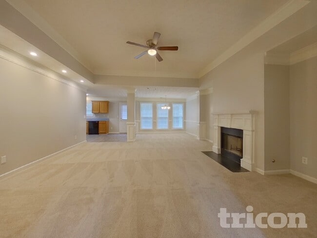 Photo - 220 Arbor Creek Dr