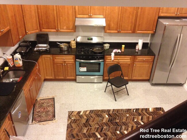 Photo - 10 Moreland St