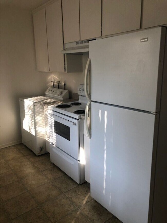Photo - 1279 Bond St Unit 1279 Bond St #C