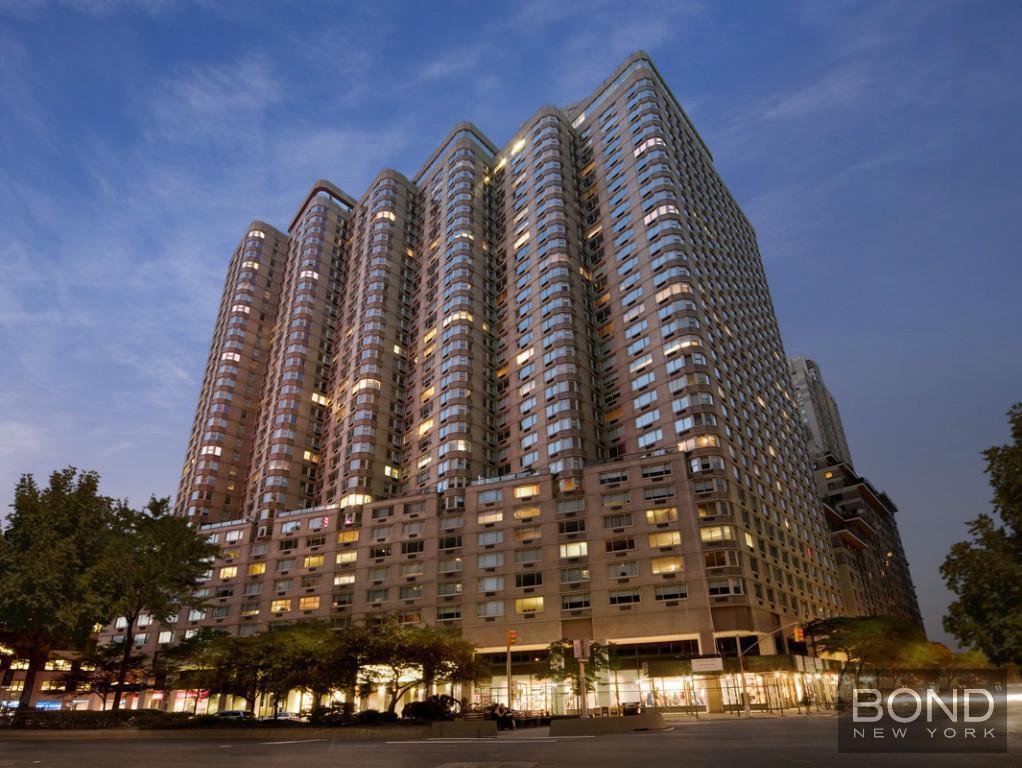 Photo - 30 W 63rd St Apartment Unit 27EFGH