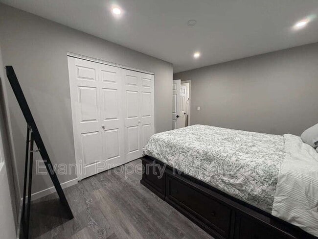 Photo - 11884 Hamden Dr