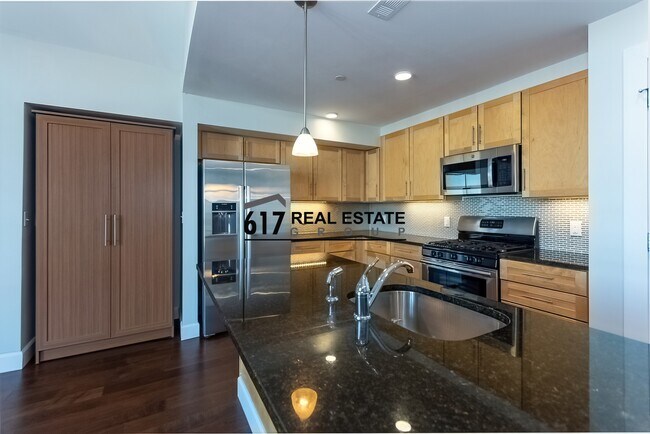 Photo - 1501 Commonwealth Ave Unidad PH3