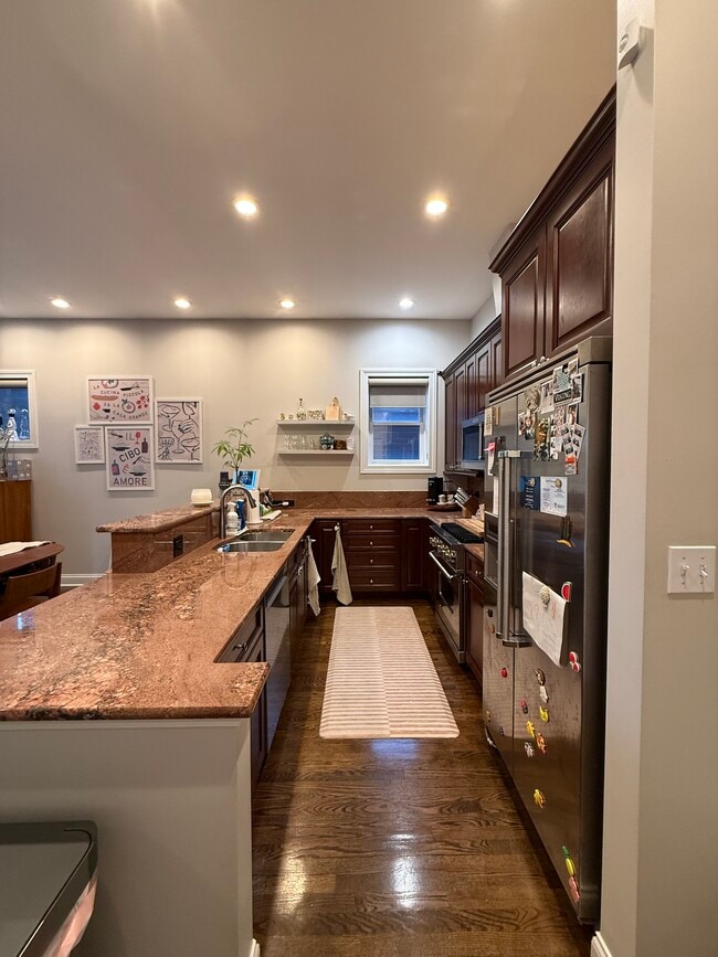 Photo - 1116 W Hubbard St Unit 4W