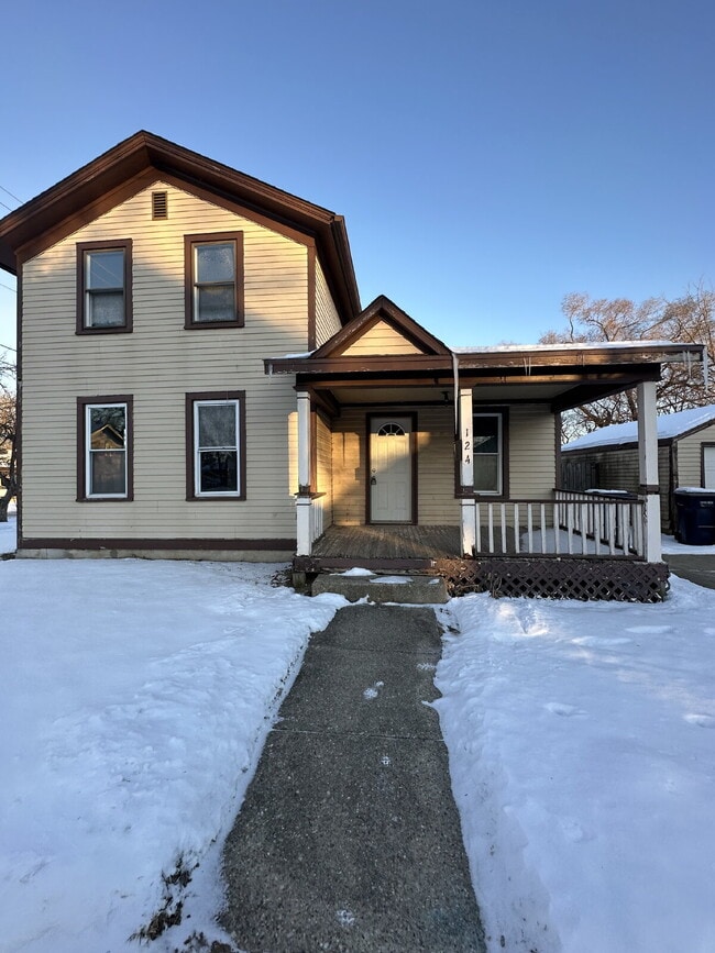 Building Photo - 124 N Washington St