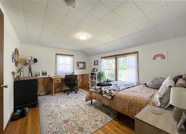 Photo - Crestmont Avenue Townhome with Sublevel Su...