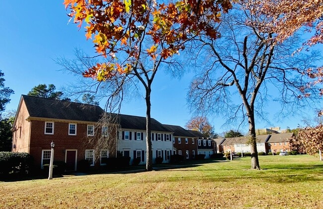 Photo - 3810 Hermitage Rd Unit Apt. H