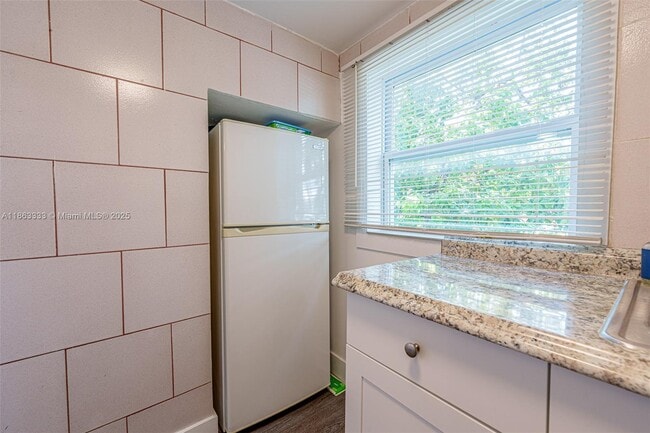 Photo - 528 SW 21st Ave Unidad B