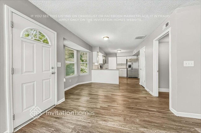 3939 Armitage Dr