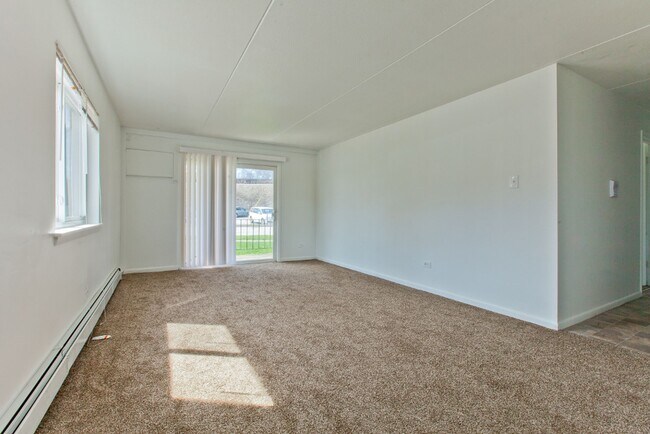 10 W 137th St