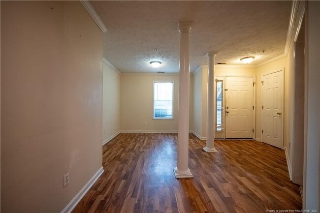 Photo - 352 Bubble Creek Ct