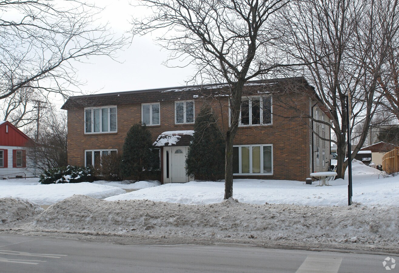 Photo - Kelly Apartments