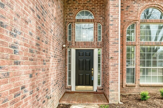 Photo - ** Hunters Gate**