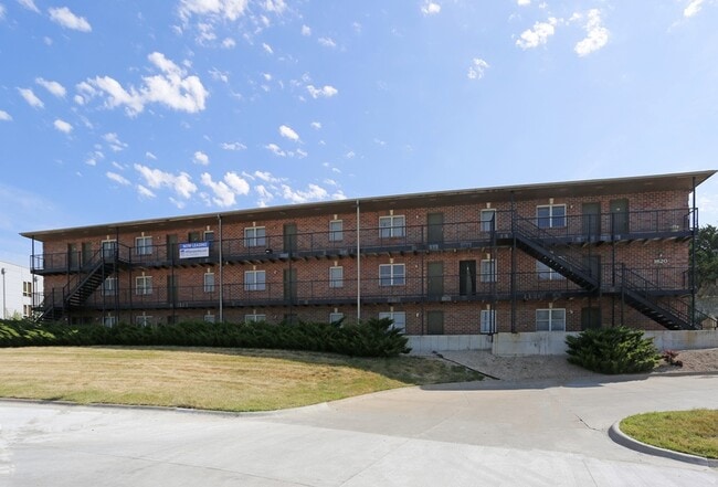 Exterior - 1620 McCain Lane Apartments