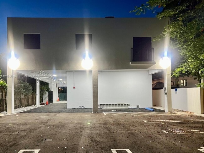 Photo - 1860 NW 19th St Unidad 102
