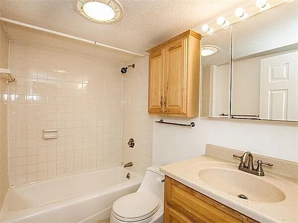 140 Pleasant St Unit 309##