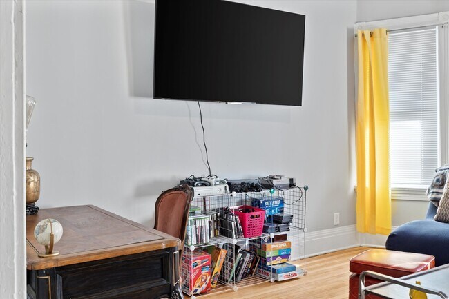 Photo - 2623 S Howell Ave Unit 2623