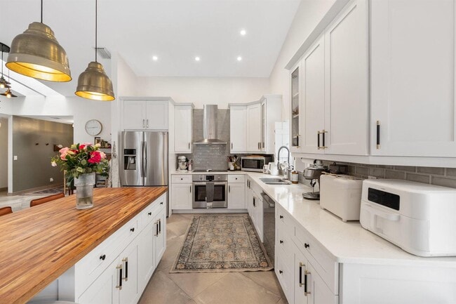 Photo - 21567 Villa Nova Dr