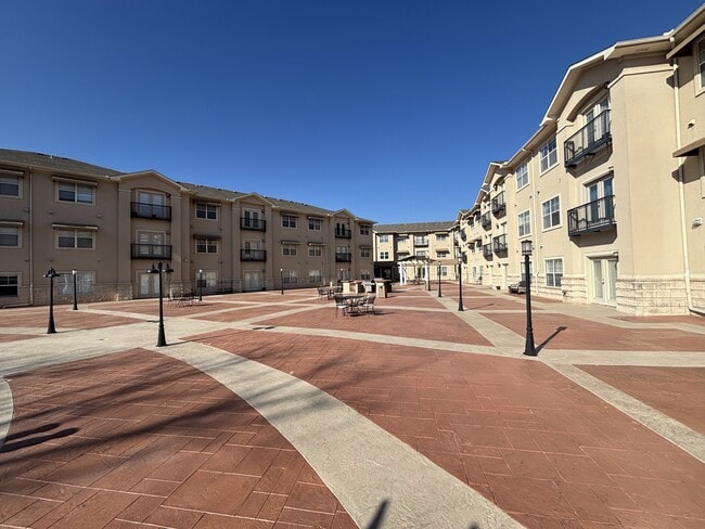 Photo - 3102 Kings Rd