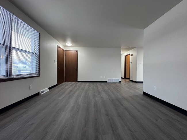 Photo - 1255-1325 O Keefe Rd