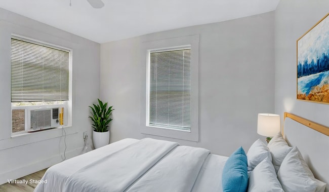 Photo - 2737 Stuart Dr Unit 2737 Stuart #2 - Back