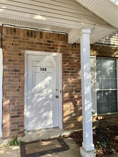 Photo - 107 S Maple St House