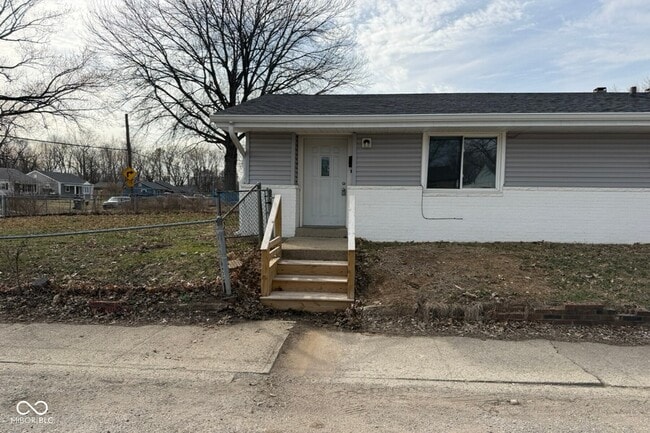 Building Photo - 1102 N Somerset Ave