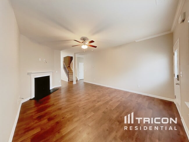 Photo - 228 Elmhaven Dr