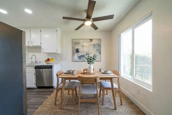 Photo - 1440 Oak Dr Unit A06