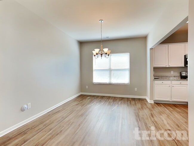 Photo - 741 Rolling Creek Cir