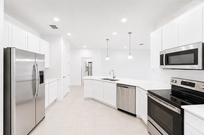 Photo - 506 Hatteras Rd